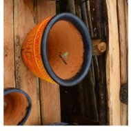 Round Speckled Clay Pot with Glossy Rim - Image 2